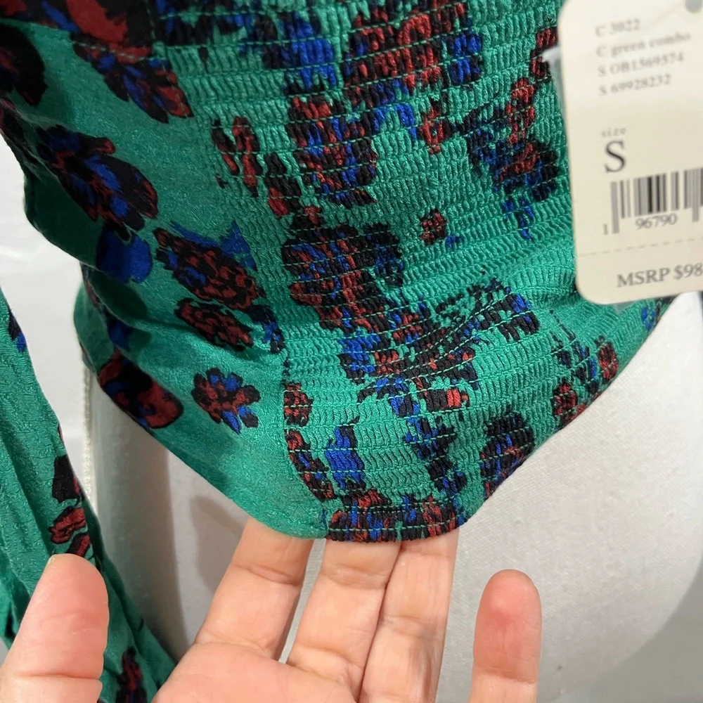 FREE PEOPLE FLORAL TOP NEW WITH TAG (829)